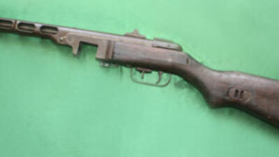 Anh-52-Khau-sung-K50-cua-Liet-sy-Tran-Danh-Lu-300x300_276ad